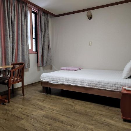 Daeho Motel Busan Buitenkant foto
