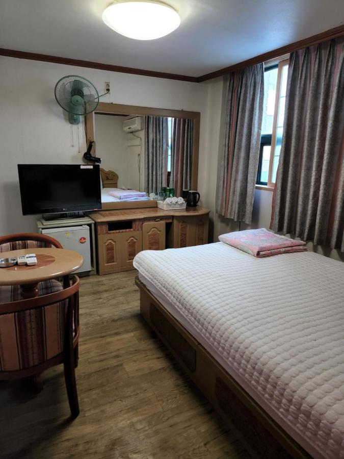 Daeho Motel Busan Buitenkant foto